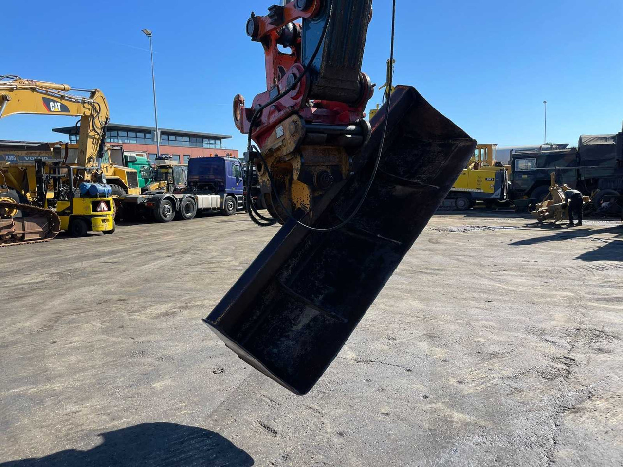 Hitachi ZX250LCN-3 - Ekskavator perayap: gambar 2 Hitachi ZX250LCN-3 - Ekskavator perayap: gambar 2
