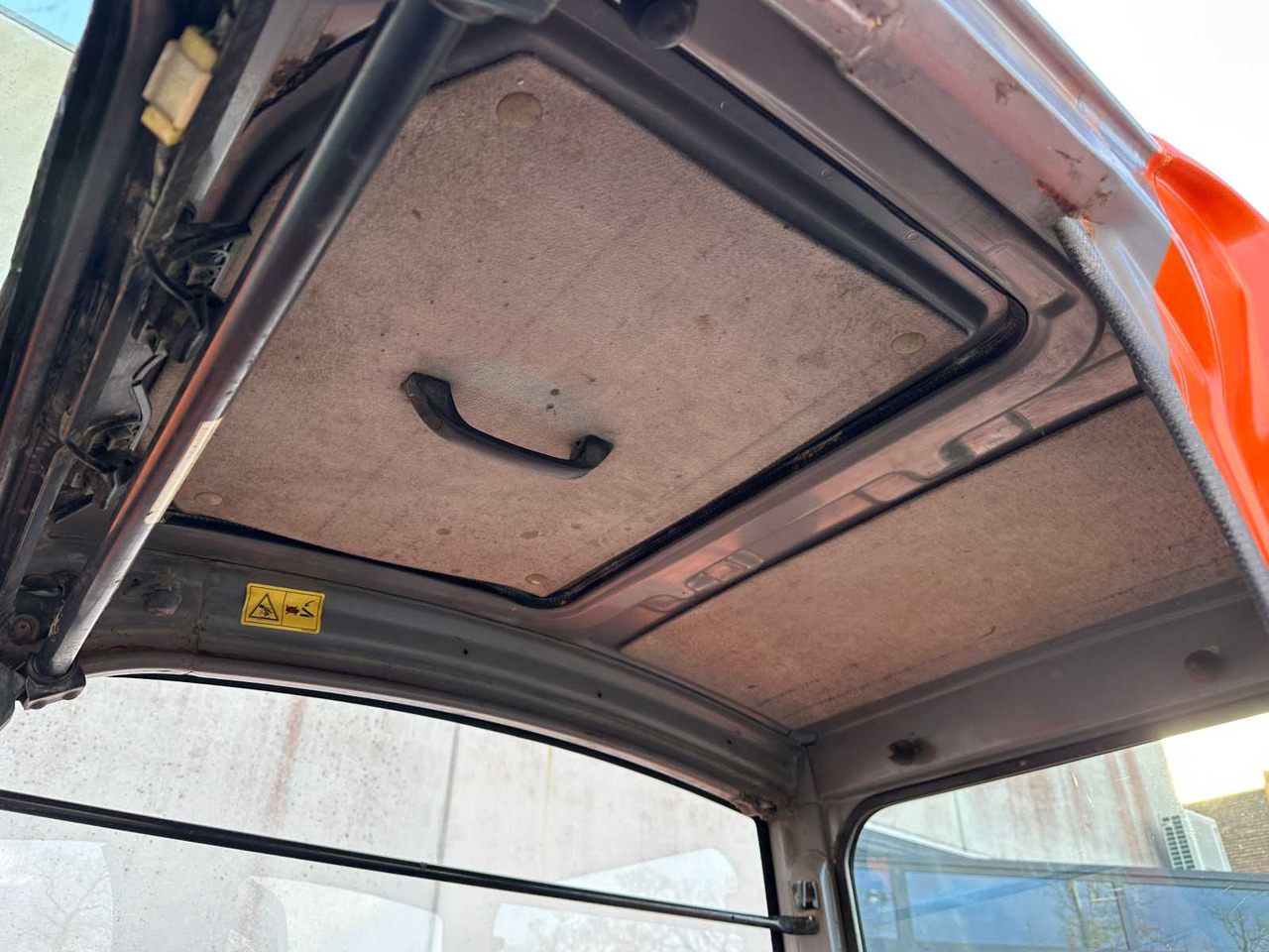 Ekskavator perayap Hitachi ZX70LC: gambar 29