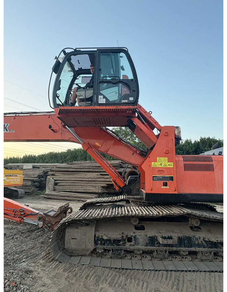 Hitachi Zaxis 350LC-5B - Ekskavator perayap: gambar 2 Hitachi Zaxis 350LC-5B - Ekskavator perayap: gambar 2