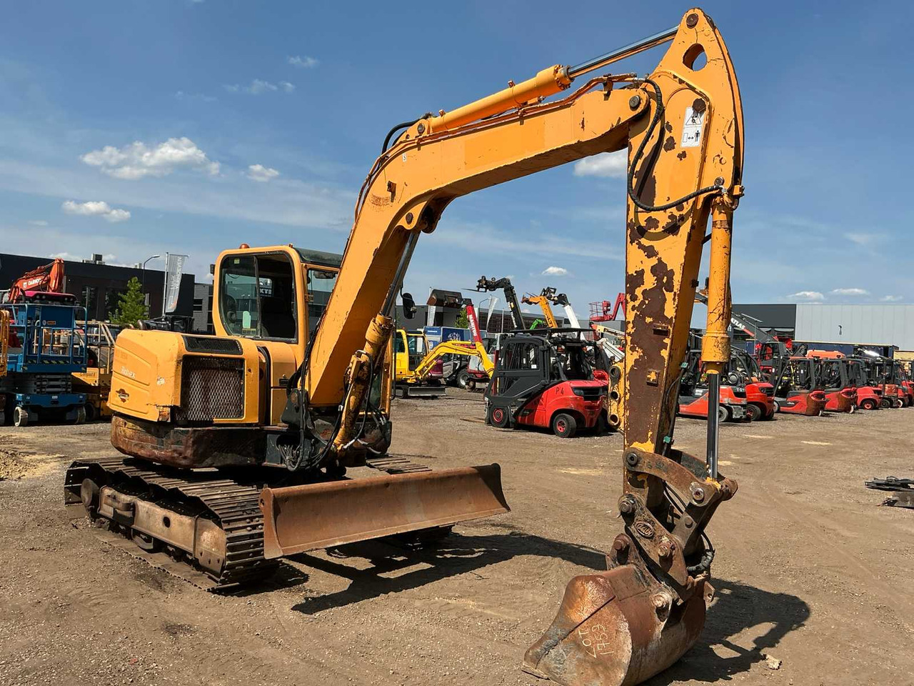 Hyundai Robex 80cr - Ekskavator perayap: gambar 5 Hyundai Robex 80cr - Ekskavator perayap: gambar 5