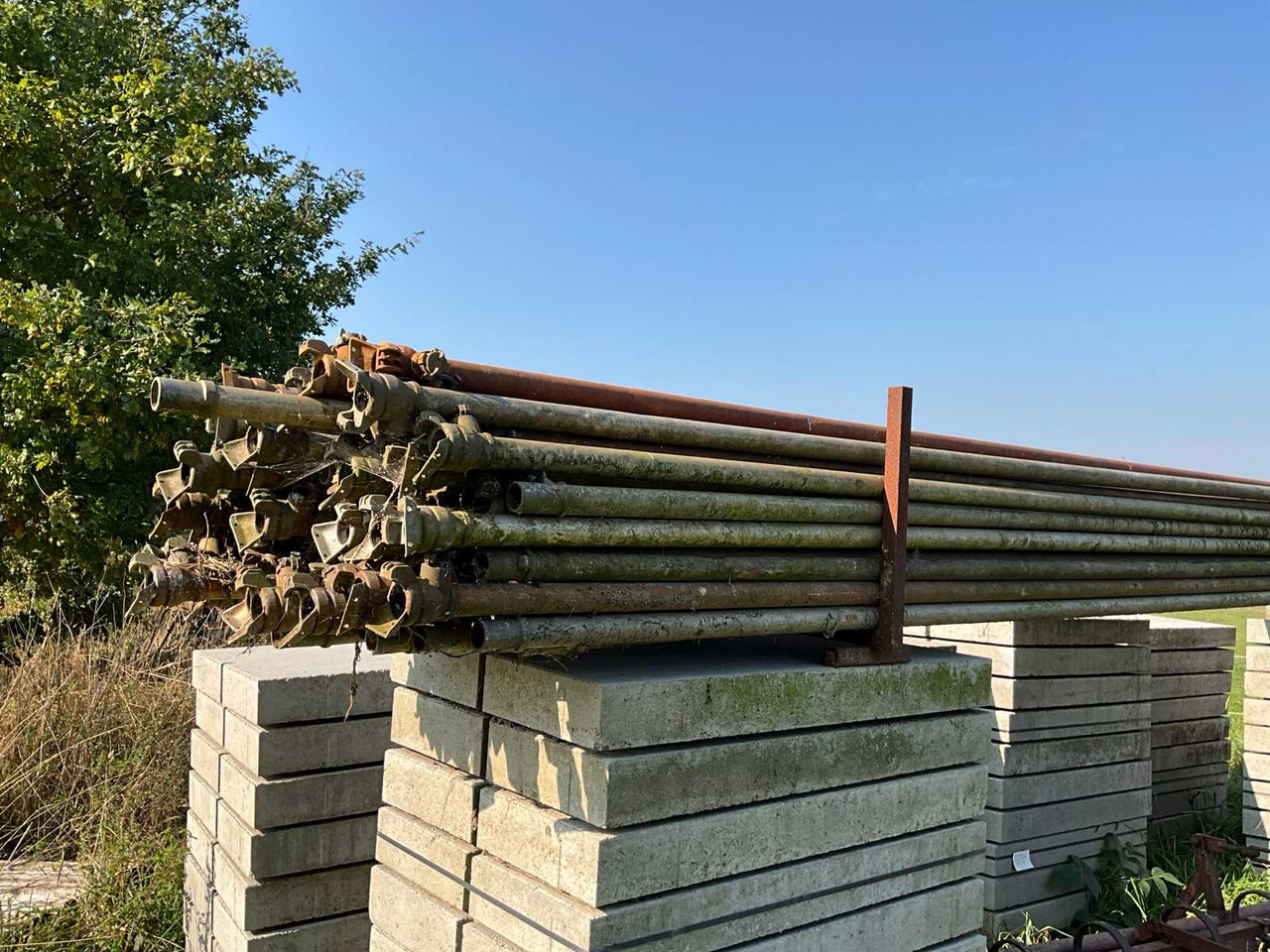 Irrigation pipes +-100 - Sistem irigasi: gambar 2 Irrigation pipes +-100 - Sistem irigasi: gambar 2