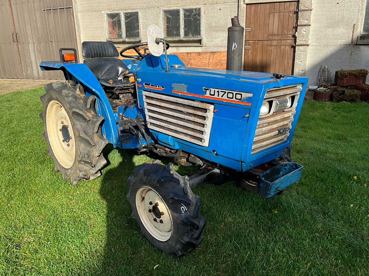 Iseki TU1700 - Traktor kompak: gambar 3 Iseki TU1700 - Traktor kompak: gambar 3