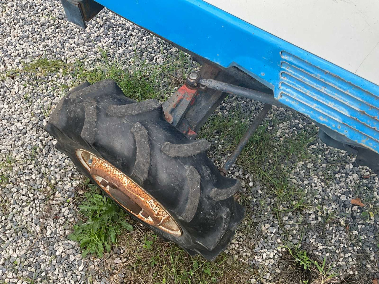 Traktor kompak Iseki TU175: gambar 14 Traktor kompak Iseki TU175: gambar 14