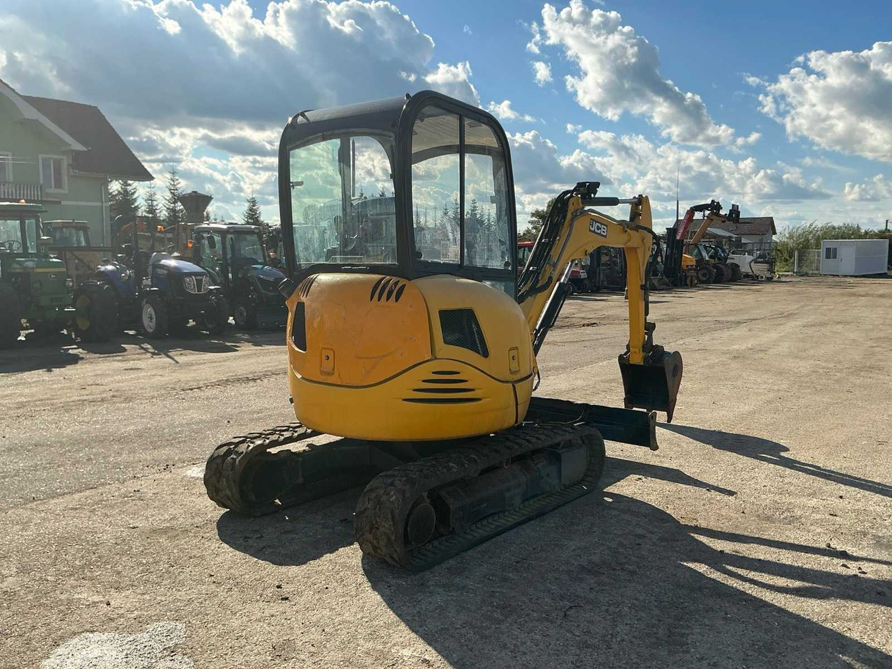 JCB 8025 - Ekskavator mini: gambar 4 JCB 8025 - Ekskavator mini: gambar 4