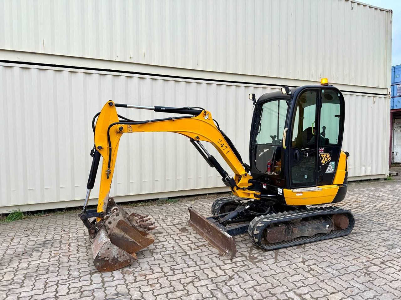 JCB - 8026 CTS - 2021 - MINI EXCAVATOR - Ekskavator mini: gambar 3 JCB - 8026 CTS - 2021 - MINI EXCAVATOR - Ekskavator mini: gambar 3