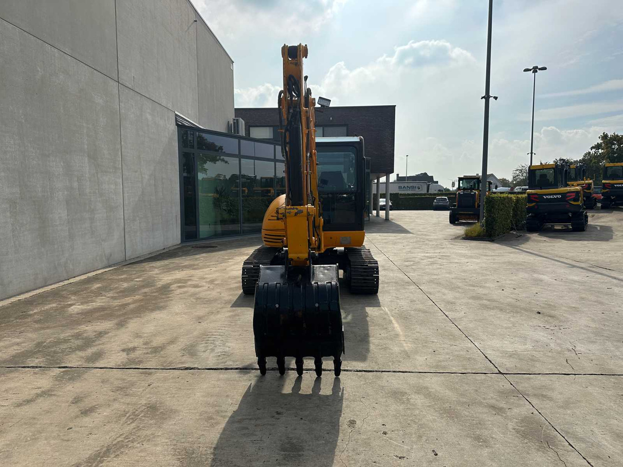 JCB 8056 - Ekskavator perayap: gambar 2 JCB 8056 - Ekskavator perayap: gambar 2