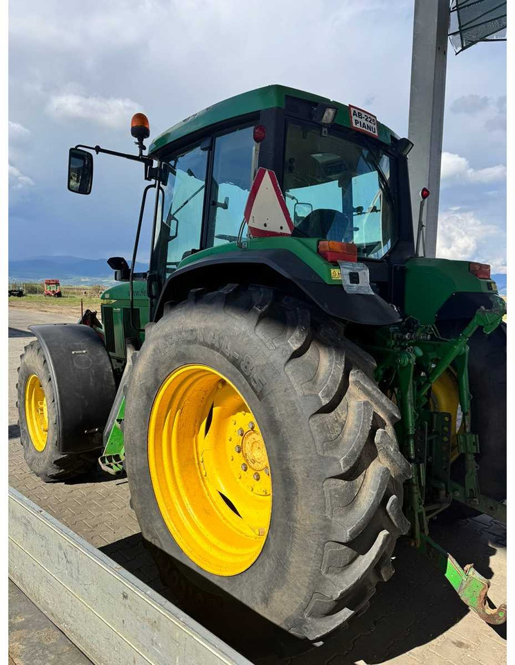 JOHN DEERE 6910 - Traktor: gambar 4 JOHN DEERE 6910 - Traktor: gambar 4