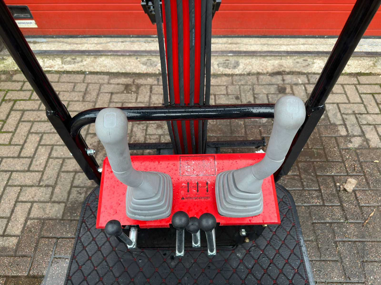 Ekskavator mini JPC HT12: gambar 10