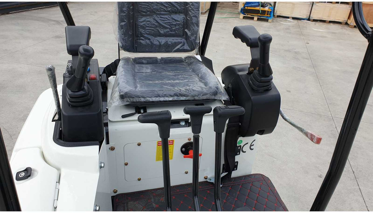 Ekskavator mini JPC HT13 MINI EXCAVATOR: gambar 28 Ekskavator mini JPC HT13 MINI EXCAVATOR: gambar 28