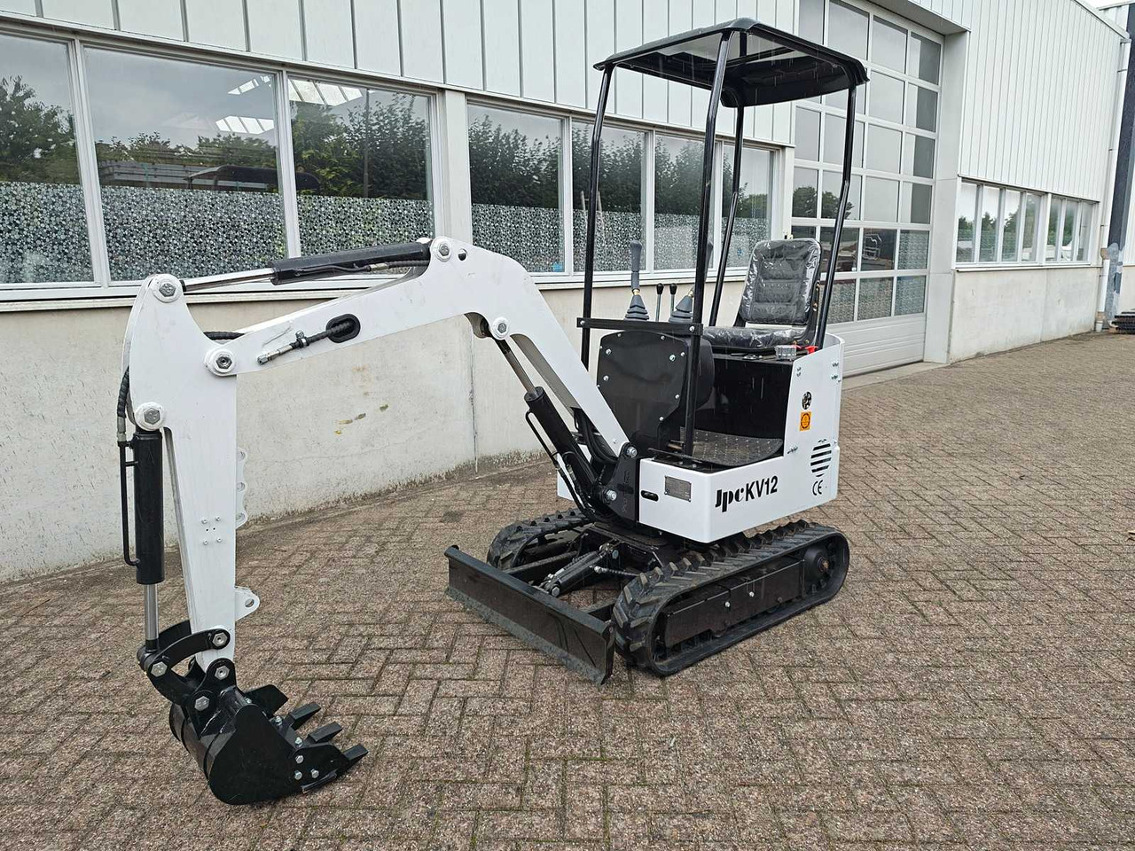 JPC KV12 - Ekskavator mini: gambar 1 JPC KV12 - Ekskavator mini: gambar 1