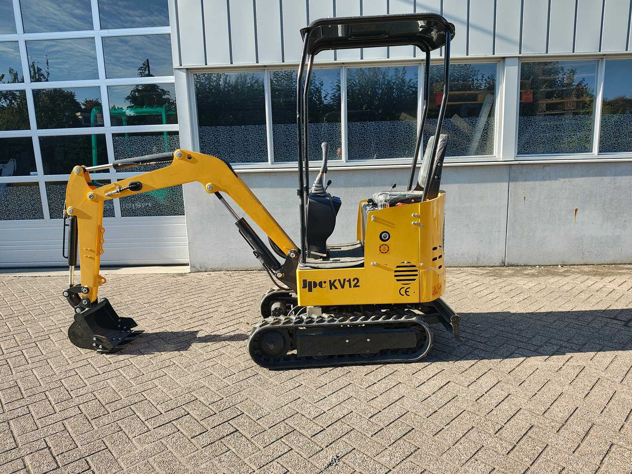 JPC KV12 - Ekskavator mini: gambar 2 JPC KV12 - Ekskavator mini: gambar 2