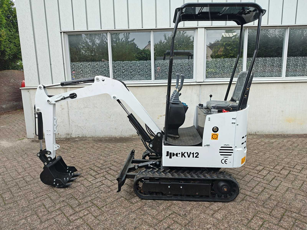 JPC KV12 - Ekskavator mini: gambar 2 JPC KV12 - Ekskavator mini: gambar 2