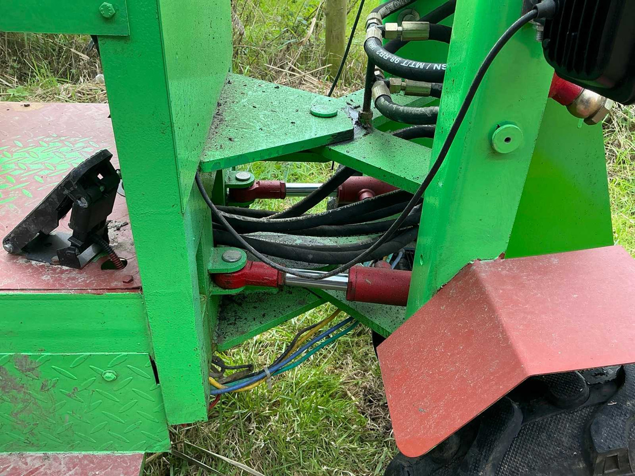 Wheel loader JPC ME18 SHOVEL: gambar 13 Wheel loader JPC ME18 SHOVEL: gambar 13