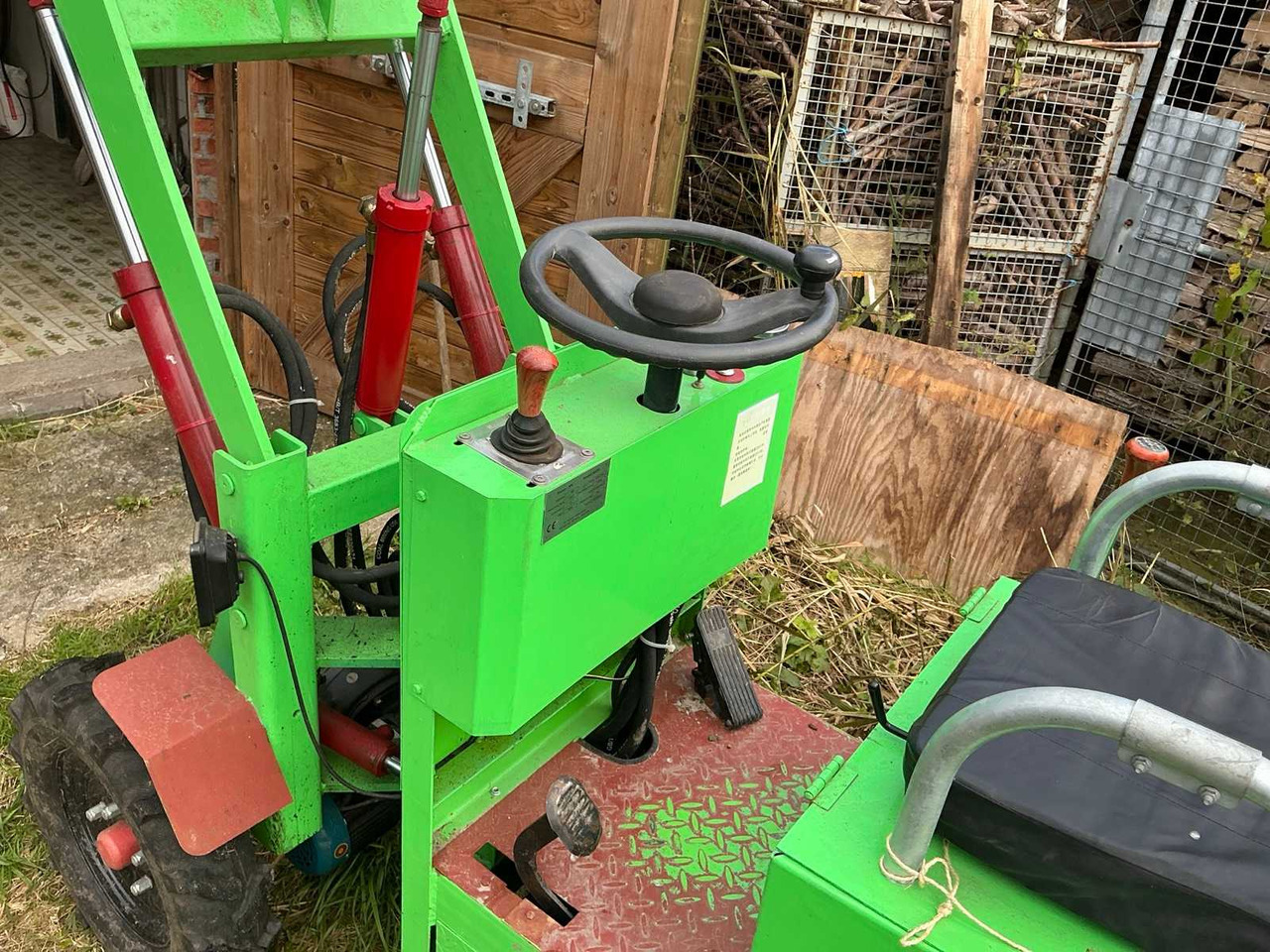 Wheel loader JPC ME18 SHOVEL: gambar 18 Wheel loader JPC ME18 SHOVEL: gambar 18