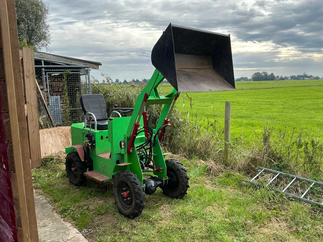 Wheel loader JPC ME18 SHOVEL: gambar 10 Wheel loader JPC ME18 SHOVEL: gambar 10