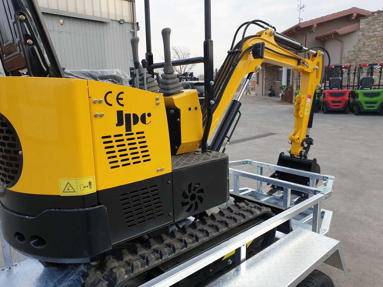 JPC TRAILER JPC TRAILER TRAILER WITH EXCAVATOR - Ekskavator mini: gambar 3 JPC TRAILER JPC TRAILER TRAILER WITH EXCAVATOR - Ekskavator mini: gambar 3