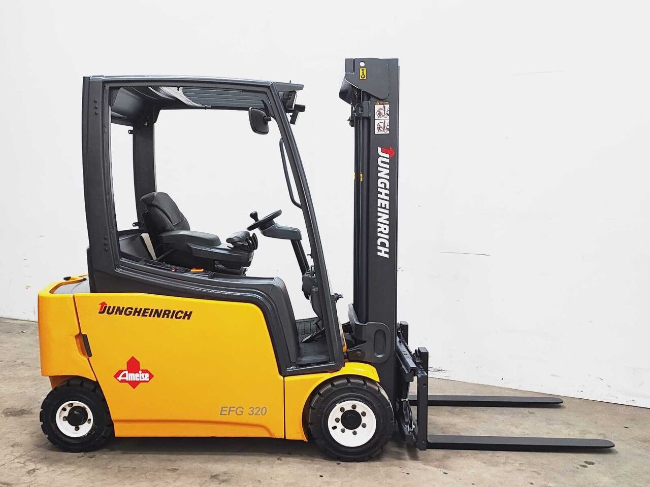 JUNGHEINRICH - 2014 - EFG 320 - FORKLIFT TRUCK - Forklift: gambar 5 JUNGHEINRICH - 2014 - EFG 320 - FORKLIFT TRUCK - Forklift: gambar 5