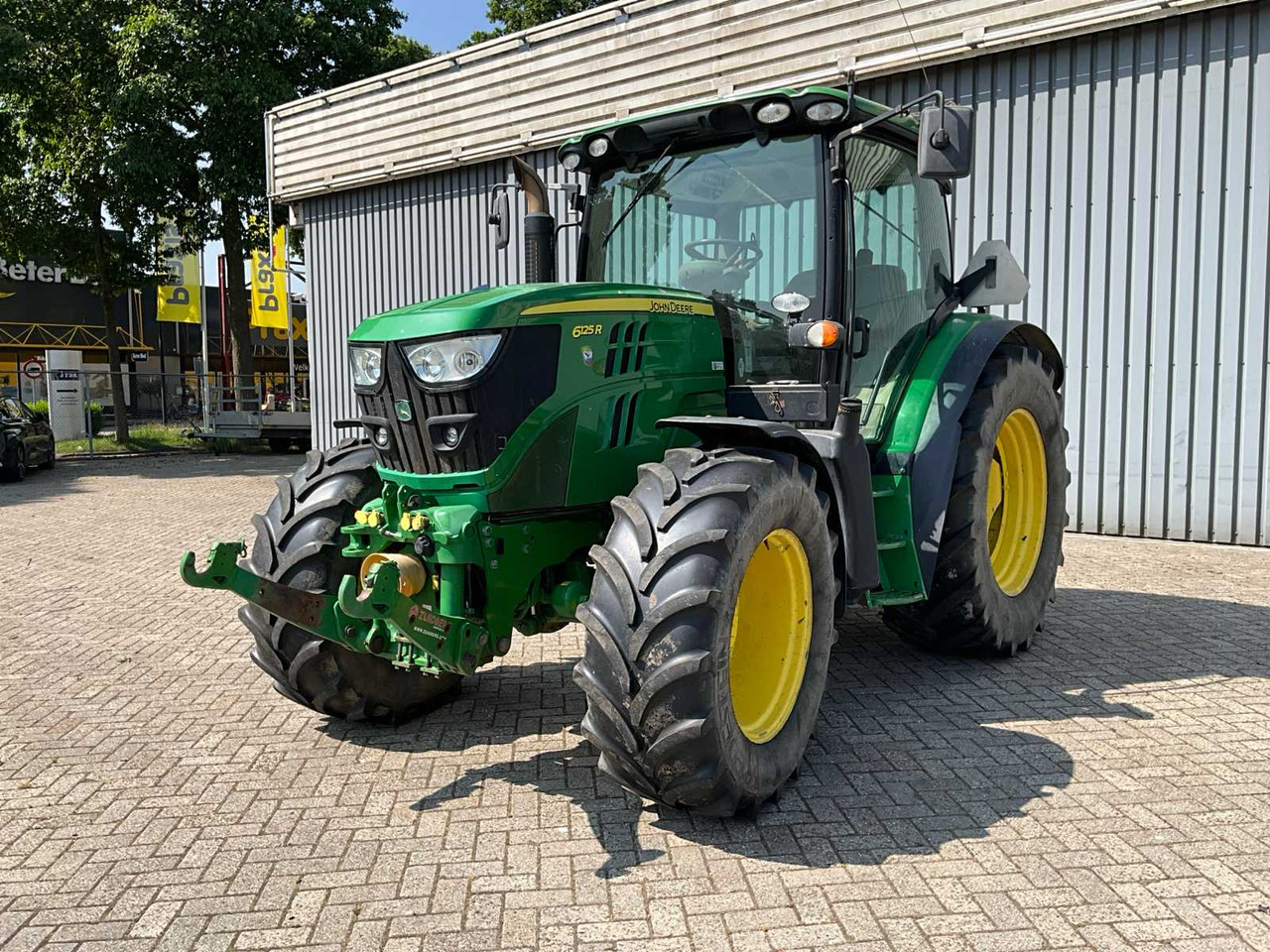 John Deere 6125R - Traktor: gambar 1 John Deere 6125R - Traktor: gambar 1