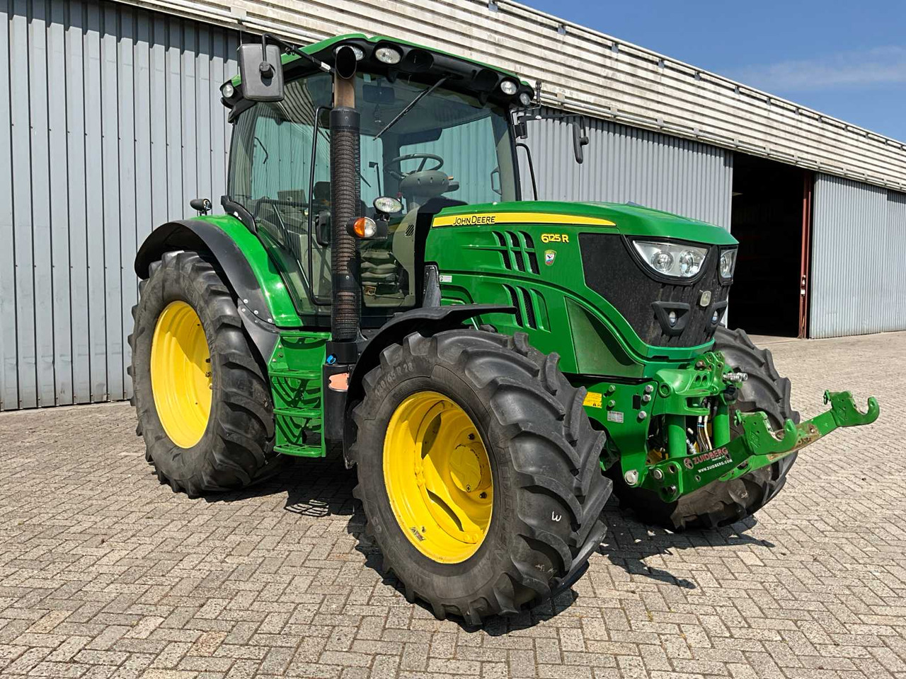 John Deere 6125R - Traktor: gambar 2 John Deere 6125R - Traktor: gambar 2