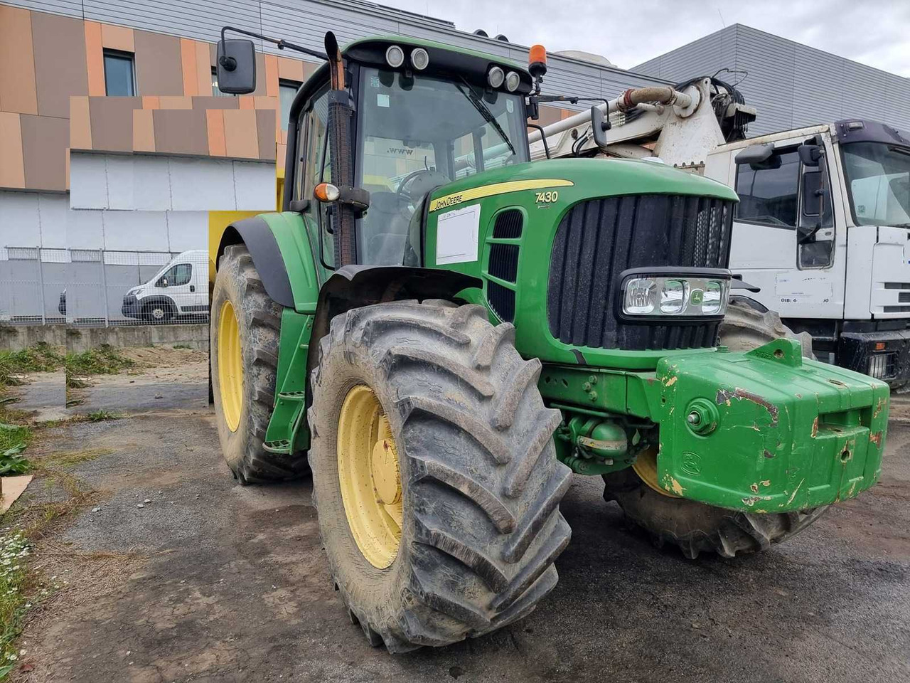 John Deere 7430 MW2 CD44 - Traktor: gambar 2 John Deere 7430 MW2 CD44 - Traktor: gambar 2