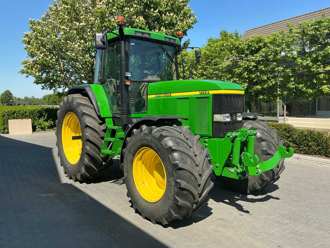 Traktor John Deere 7710: gambar 6