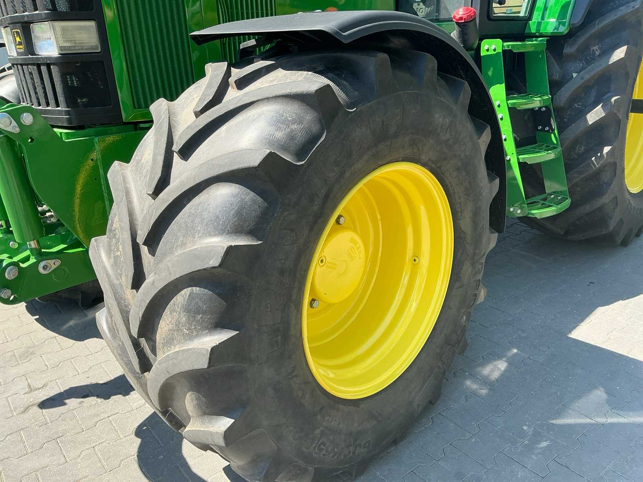 Traktor John Deere 7710: gambar 7