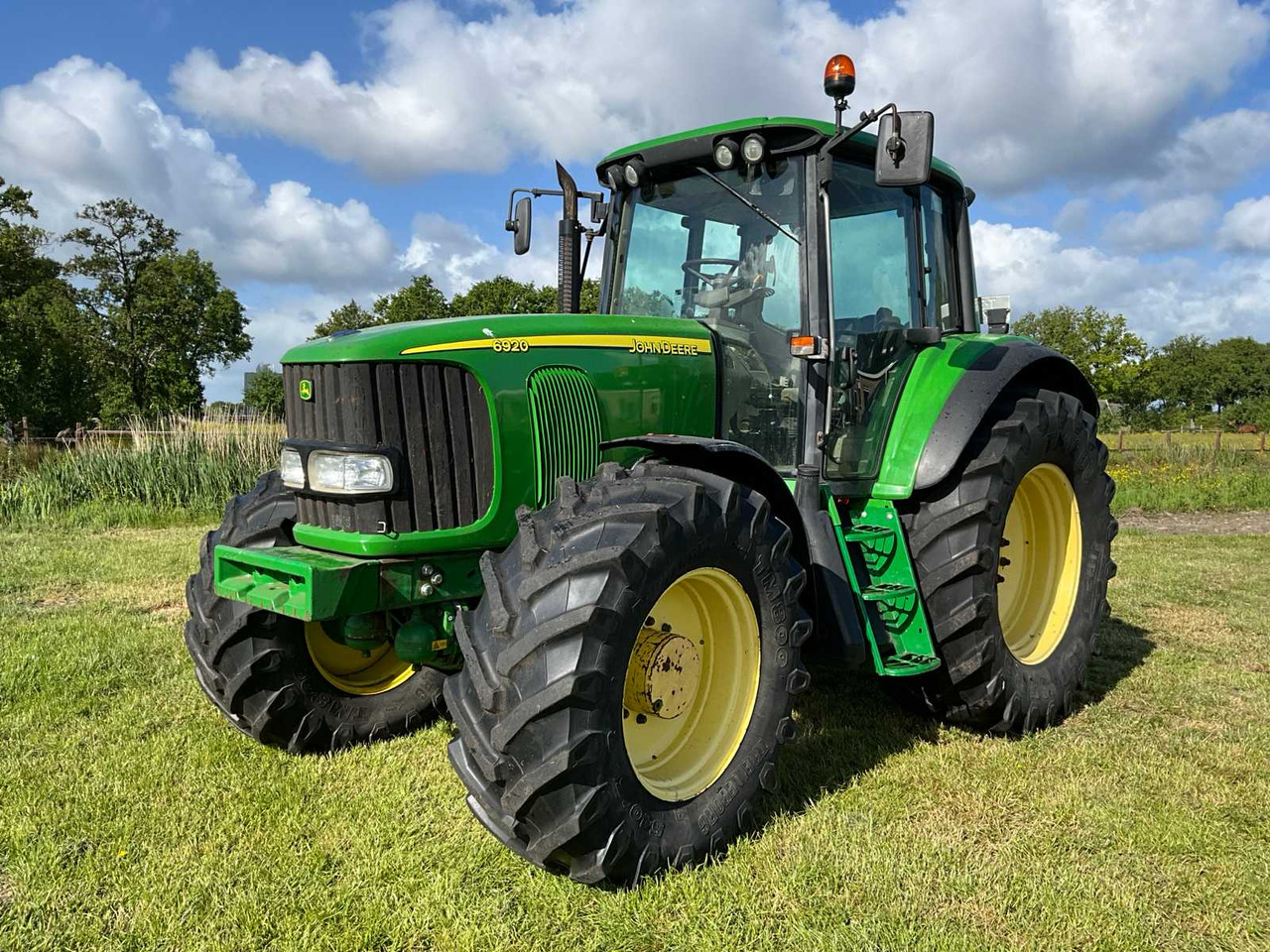 John deere 6920 AS - Traktor: gambar 1 John deere 6920 AS - Traktor: gambar 1
