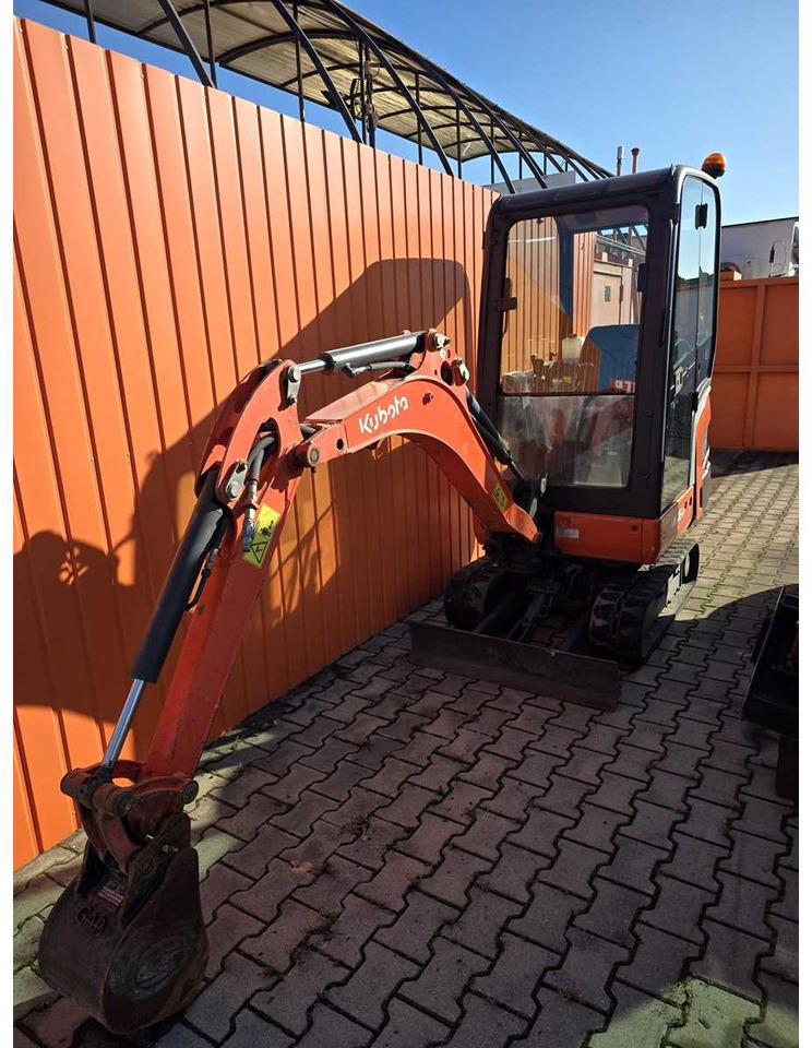 KUBOTA - KX016-4 - MINI-EXCAVATOR - 2016 - Ekskavator mini: gambar 1 KUBOTA - KX016-4 - MINI-EXCAVATOR - 2016 - Ekskavator mini: gambar 1