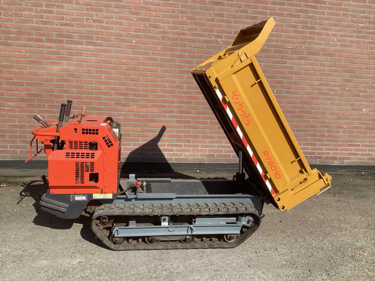 KUBOTA RY601D-3 - Tempat sampah: gambar 3 KUBOTA RY601D-3 - Tempat sampah: gambar 3
