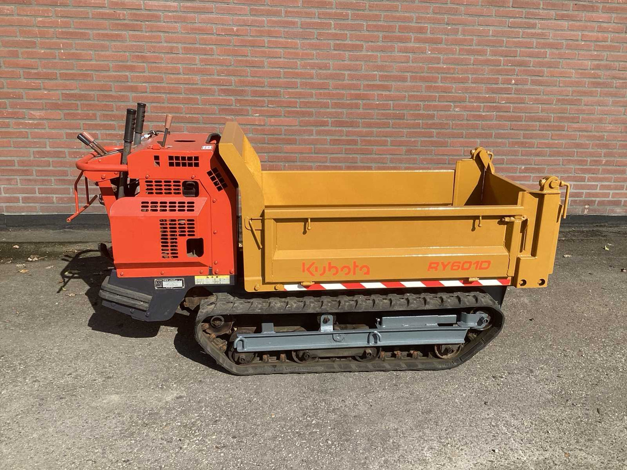 KUBOTA RY601D-3 - Tempat sampah: gambar 2 KUBOTA RY601D-3 - Tempat sampah: gambar 2