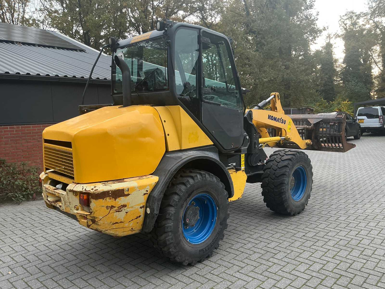 Komatsu 2010 KOMATSU WA80-S SHOVEL / WHEEL LOADER - Wheel loader: gambar 3 Komatsu 2010 KOMATSU WA80-S SHOVEL / WHEEL LOADER - Wheel loader: gambar 3