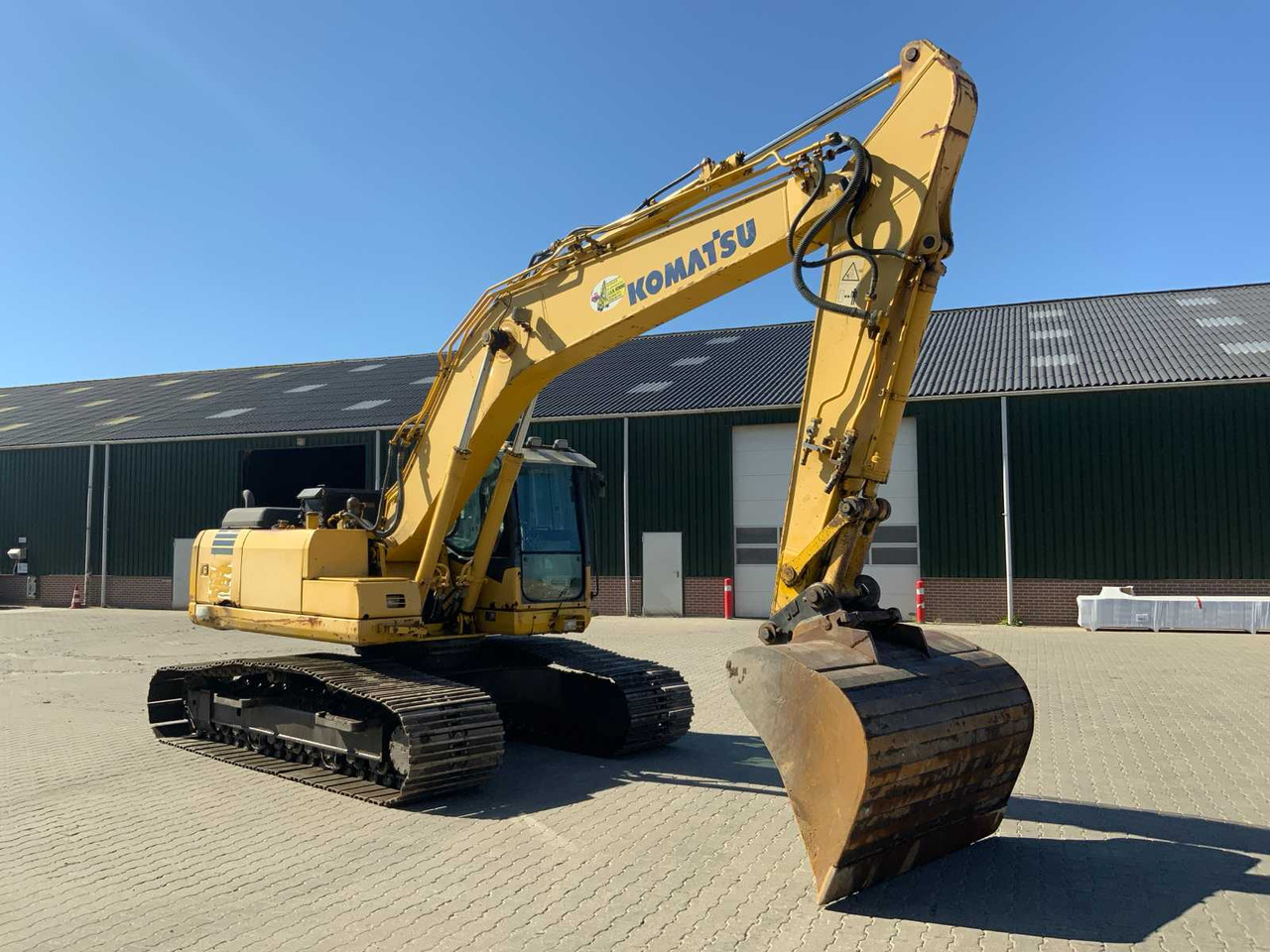Komatsu PC210 - Ekskavator perayap: gambar 3 Komatsu PC210 - Ekskavator perayap: gambar 3