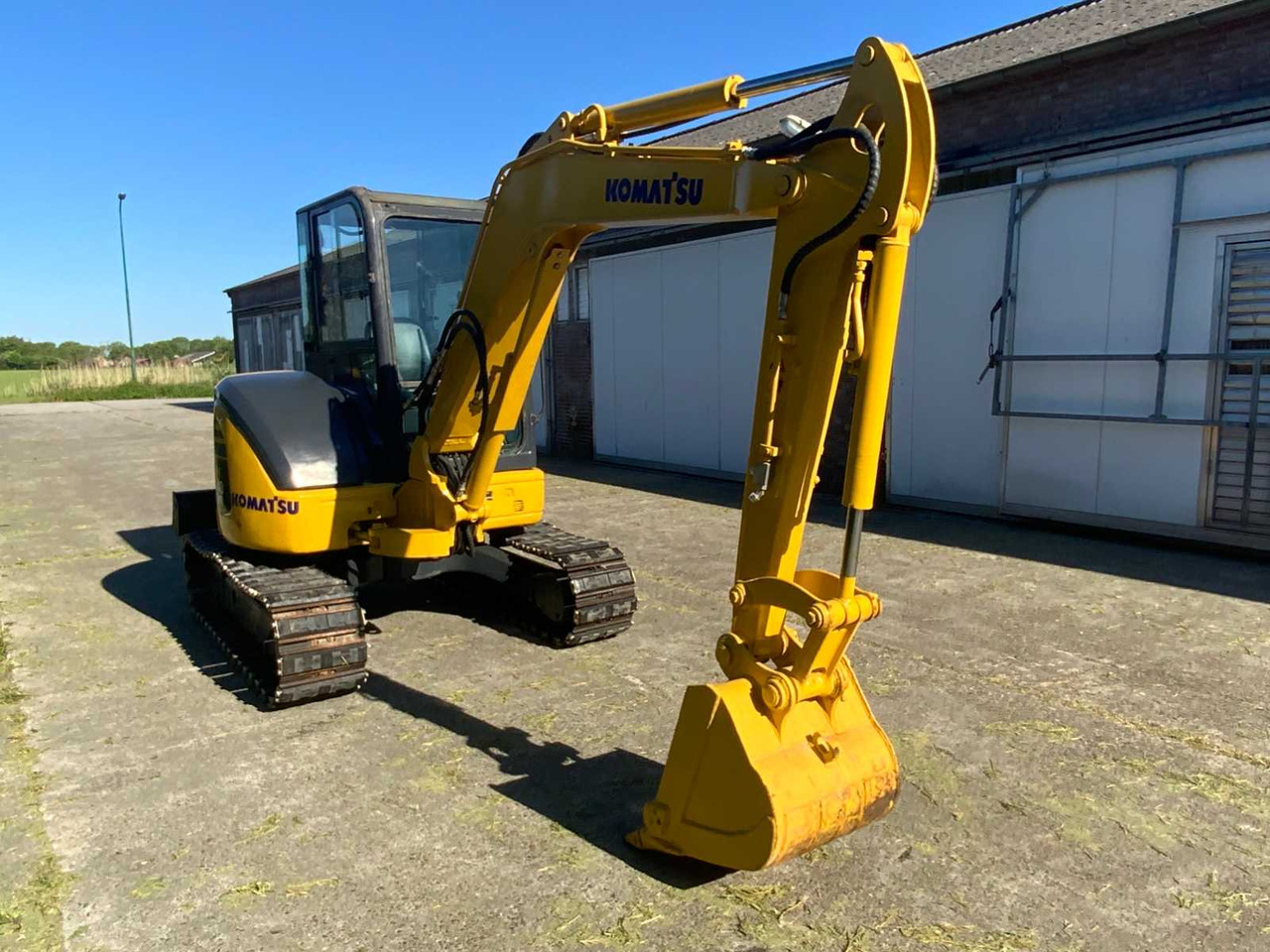Komatsu PC40MR-3 - Ekskavator perayap: gambar 2 Komatsu PC40MR-3 - Ekskavator perayap: gambar 2