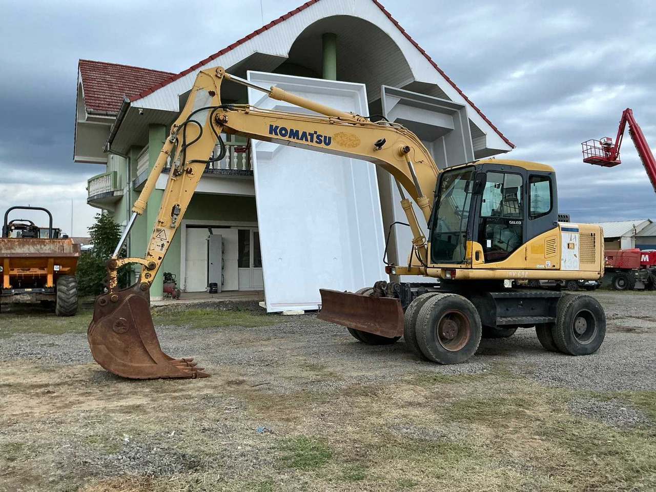 Komatsu PW 130 -7K - Ekskavator roda: gambar 2 Komatsu PW 130 -7K - Ekskavator roda: gambar 2