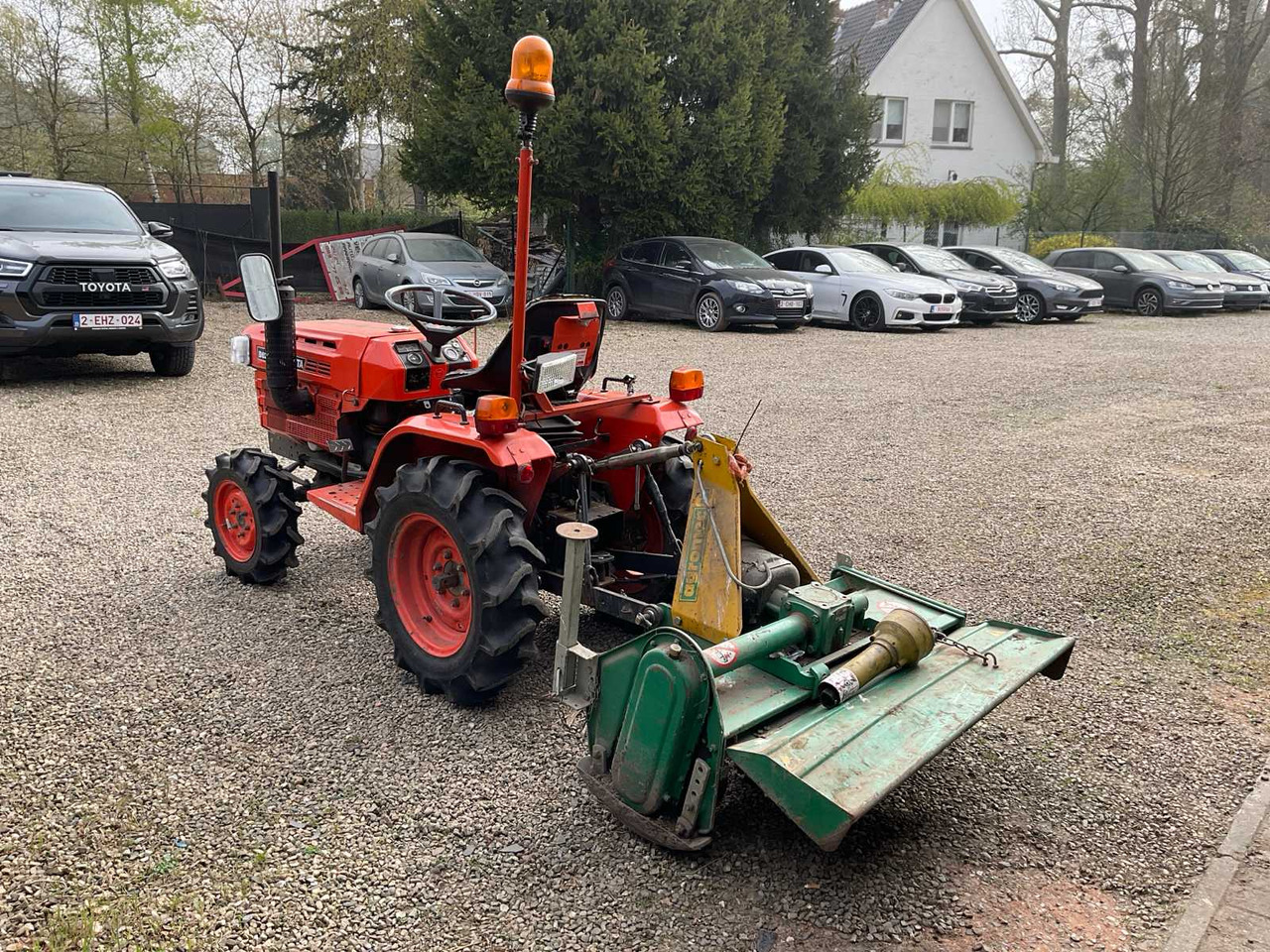 Kubota B6200 - Traktor kompak: gambar 2 Kubota B6200 - Traktor kompak: gambar 2