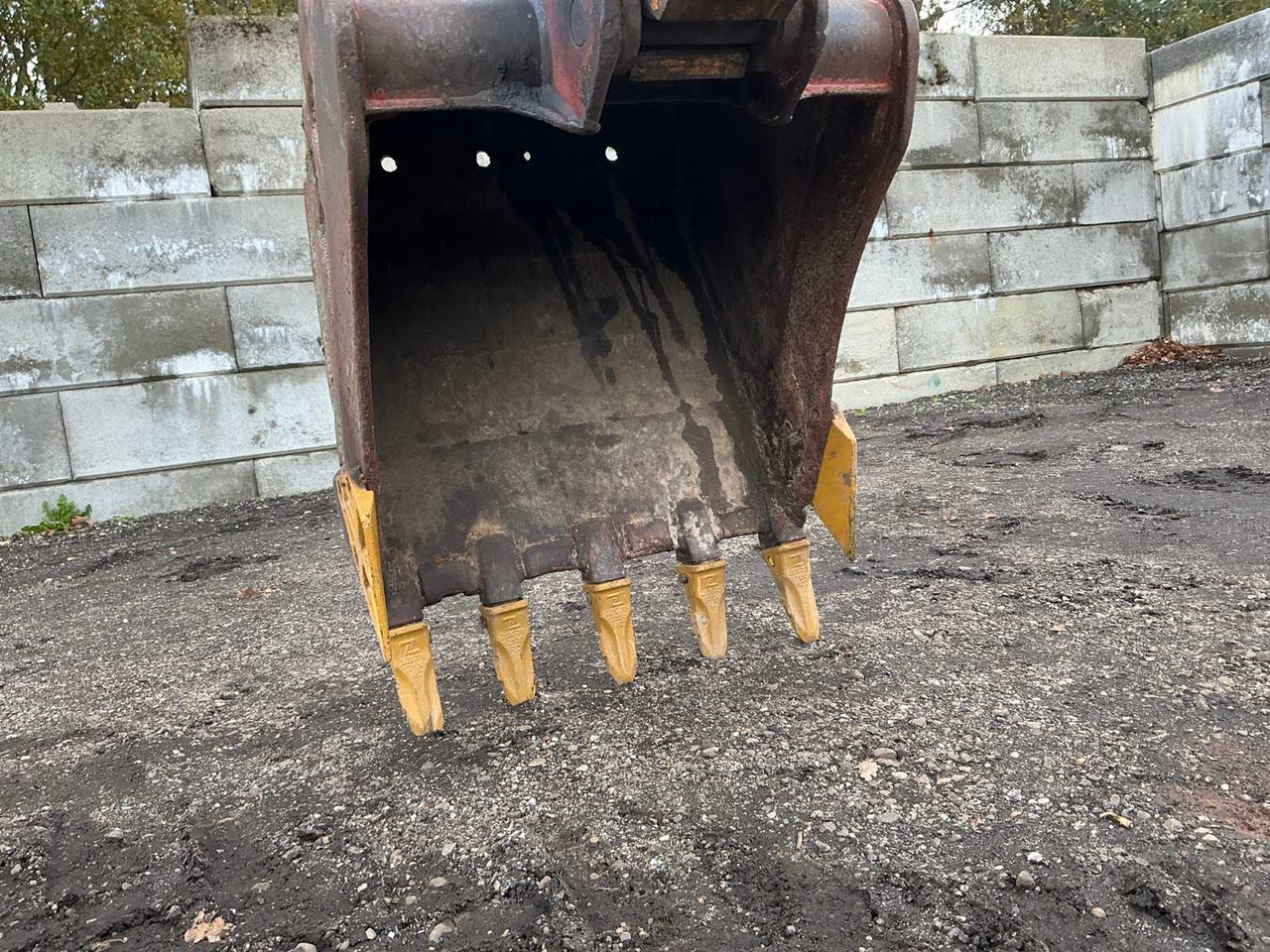 Ekskavator perayap Kubota KX 165-5: gambar 13