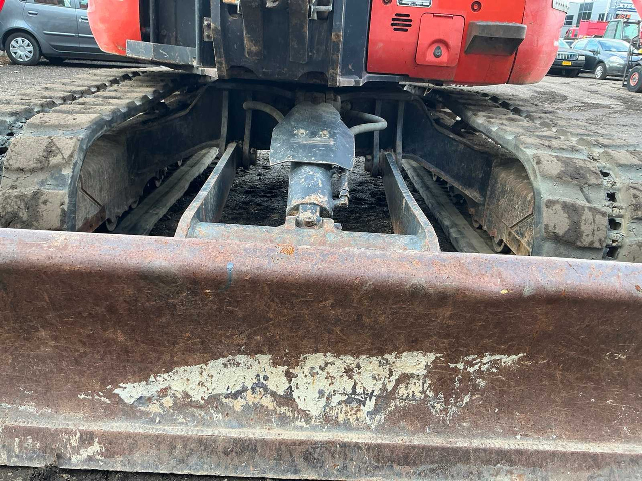 Ekskavator perayap Kubota KX 165-5: gambar 20