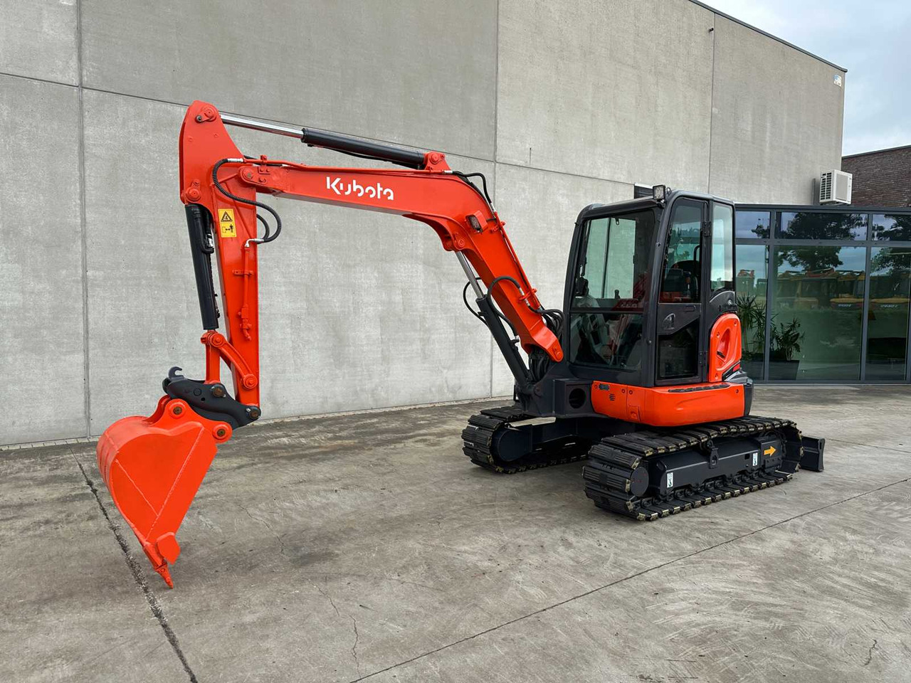 Kubota KX155-5 - Ekskavator perayap: gambar 1 Kubota KX155-5 - Ekskavator perayap: gambar 1
