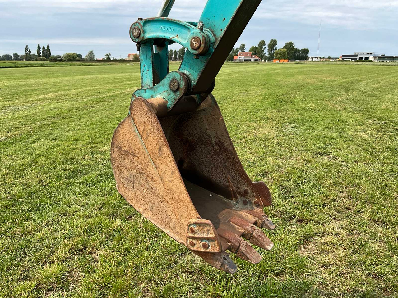 Ekskavator perayap Kubota U-30-5: gambar 9