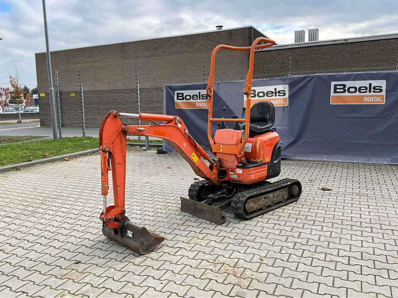 Kubota U10-3 VHG - Ekskavator mini: gambar 1 Kubota U10-3 VHG - Ekskavator mini: gambar 1