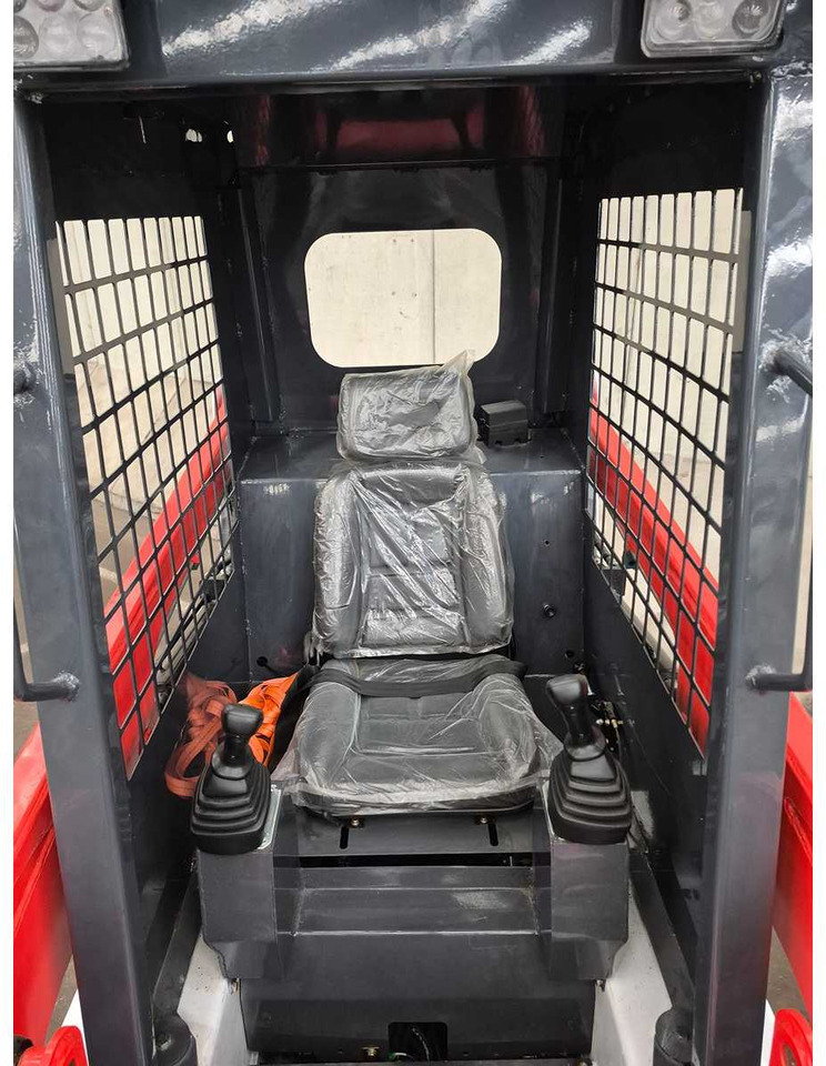 LADYS - 2025 - LA670 - SKID STEER LOADER - Track loader yang ringkas: gambar 2 LADYS - 2025 - LA670 - SKID STEER LOADER - Track loader yang ringkas: gambar 2