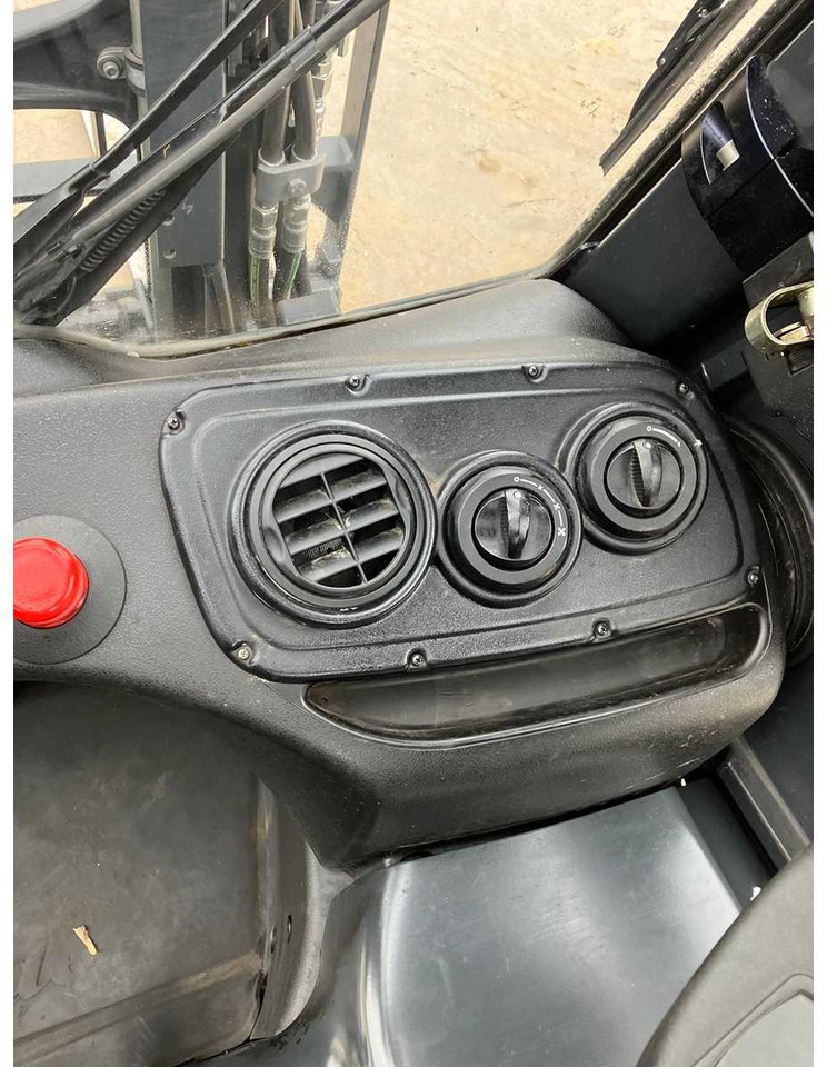 Forklift LINDE E16 FORKLIFT: gambar 9 Forklift LINDE E16 FORKLIFT: gambar 9