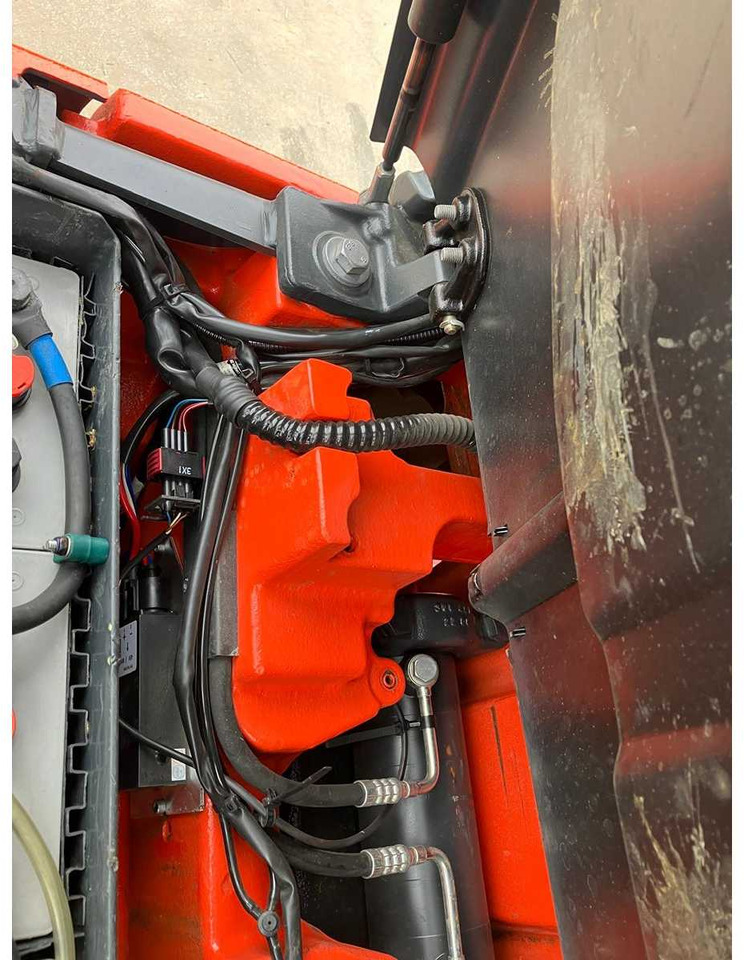 Forklift LINDE E16 FORKLIFT: gambar 14 Forklift LINDE E16 FORKLIFT: gambar 14