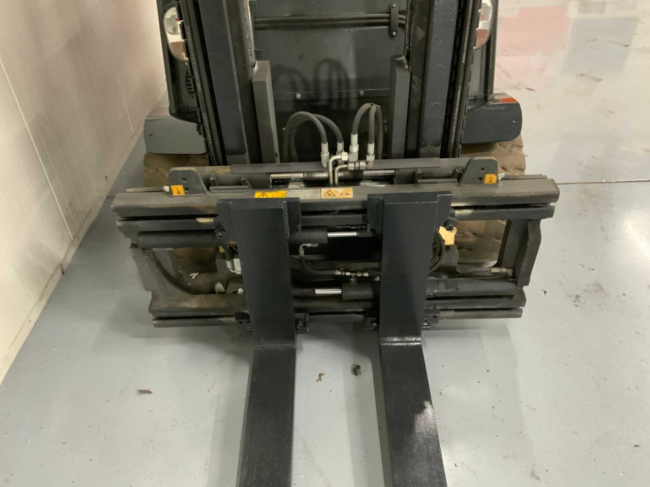 LINDE E50 - 4.1M DUPLEX, FORK POSITIONER, SIDE-SHIFT, LONG FORKS - FORKLIFT - Forklift: gambar 4 LINDE E50 - 4.1M DUPLEX, FORK POSITIONER, SIDE-SHIFT, LONG FORKS - FORKLIFT - Forklift: gambar 4