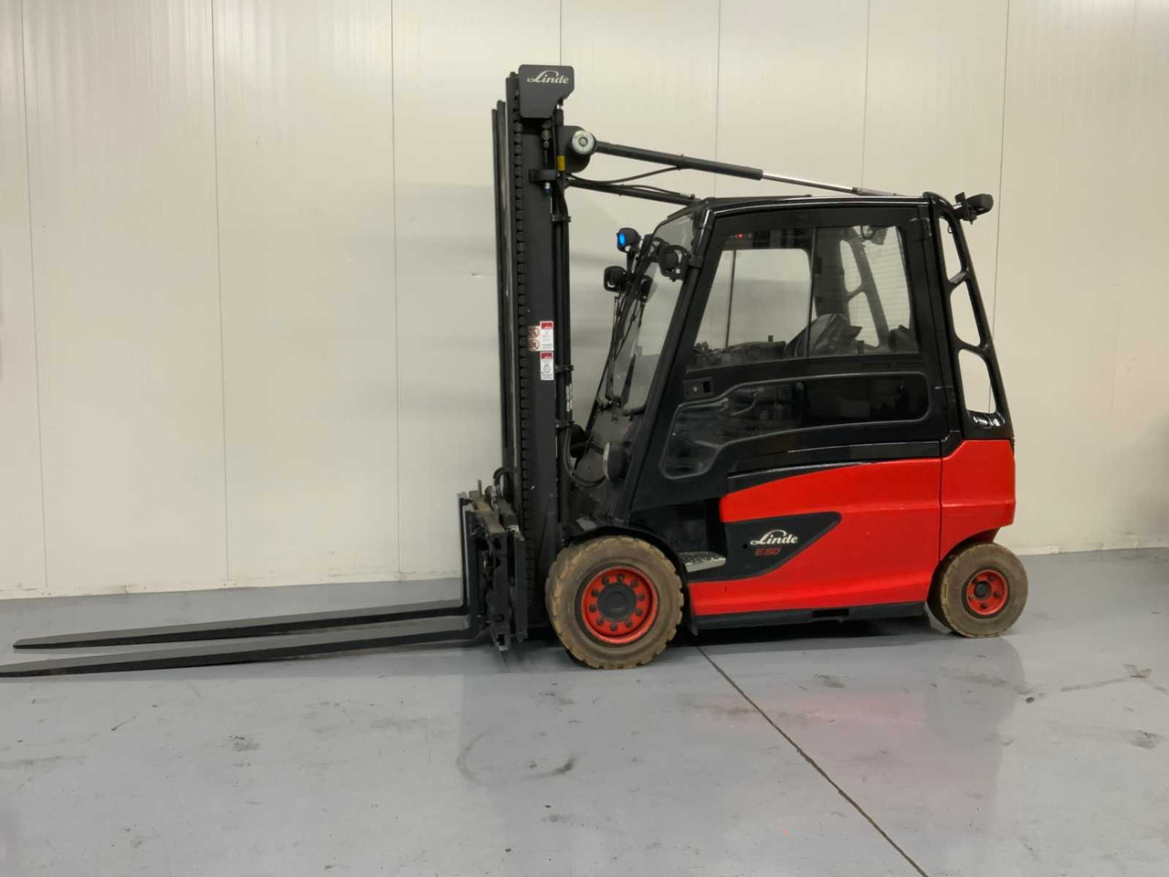 LINDE E50 - 4.1M DUPLEX, FORK POSITIONER, SIDE-SHIFT, LONG FORKS - FORKLIFT - Forklift: gambar 2 LINDE E50 - 4.1M DUPLEX, FORK POSITIONER, SIDE-SHIFT, LONG FORKS - FORKLIFT - Forklift: gambar 2
