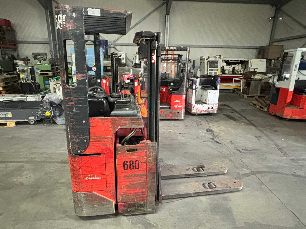 LINDE - L 16 - REACH FORKLIFT - 1999 - Forklift: gambar 1 LINDE - L 16 - REACH FORKLIFT - 1999 - Forklift: gambar 1