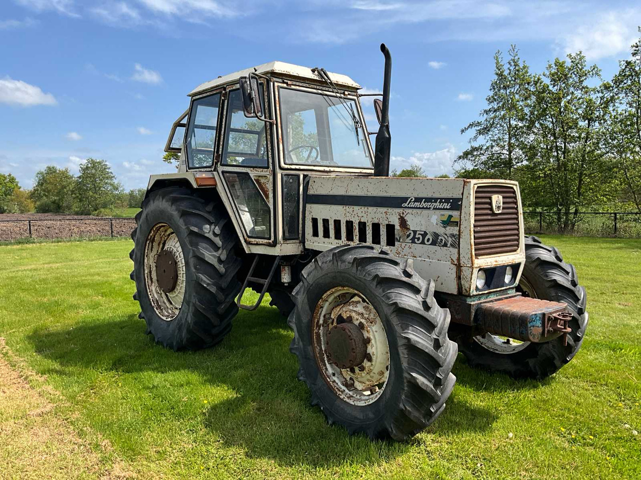 Lamborghini 1256 DT - Traktor: gambar 4 Lamborghini 1256 DT - Traktor: gambar 4