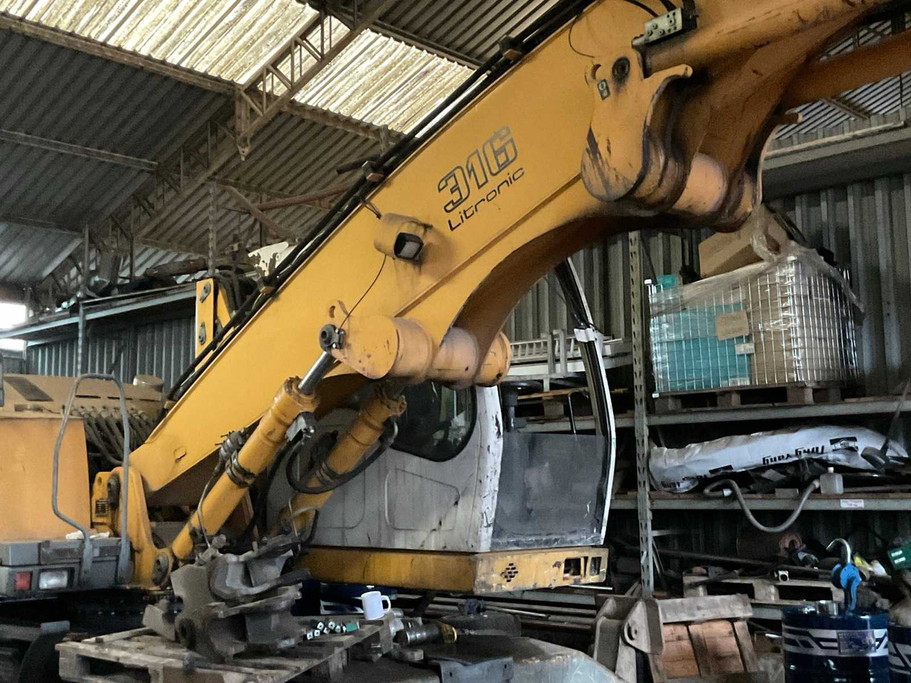 Liebherr A 316 Litronic - Backhoe loader: gambar 5 Liebherr A 316 Litronic - Backhoe loader: gambar 5