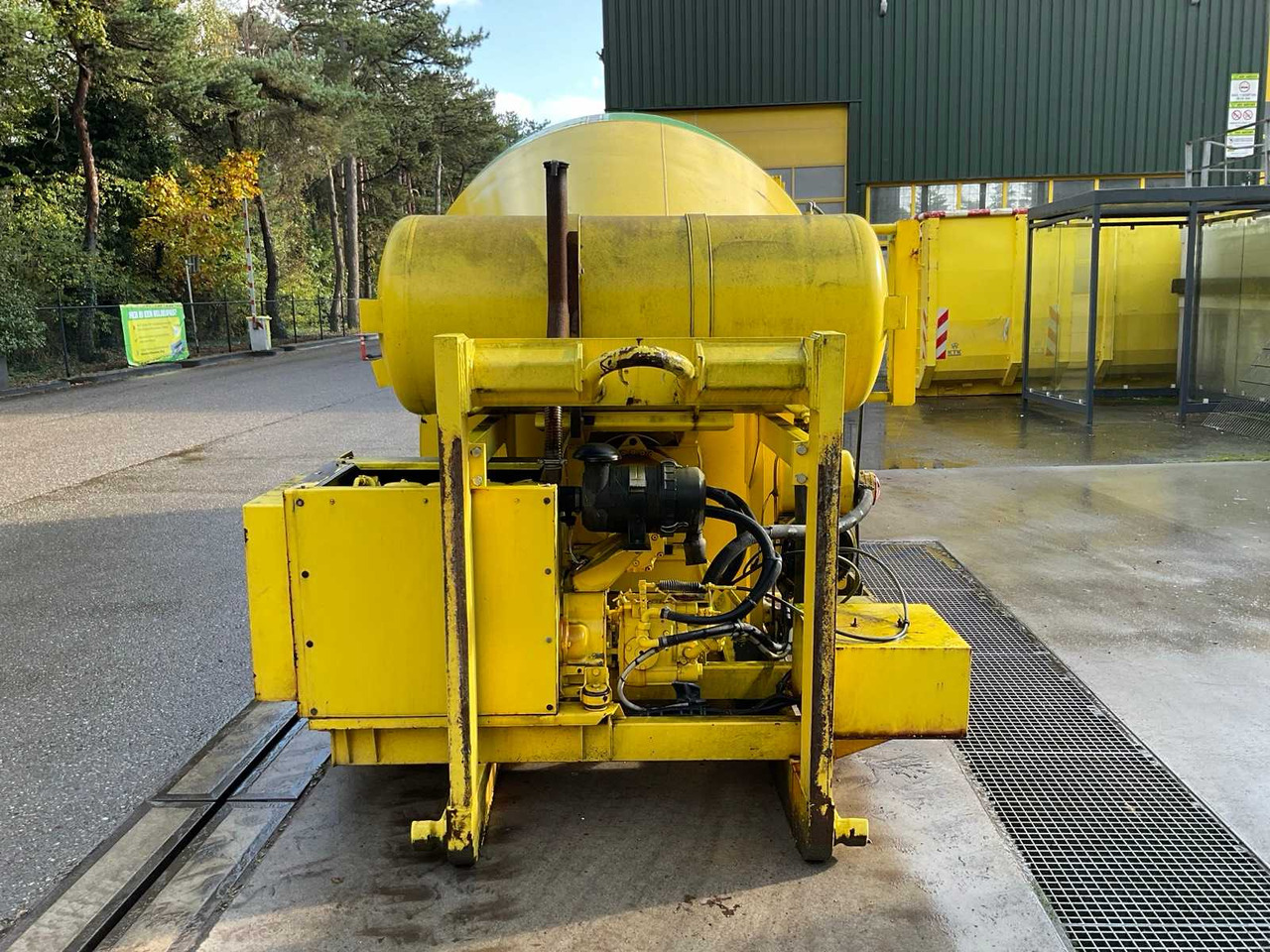 Liebherr - Truk pengaduk beton: gambar 2 Liebherr - Truk pengaduk beton: gambar 2