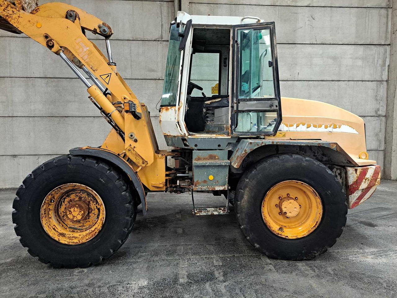 Liebherr L514 - Wheel loader: gambar 5 Liebherr L514 - Wheel loader: gambar 5